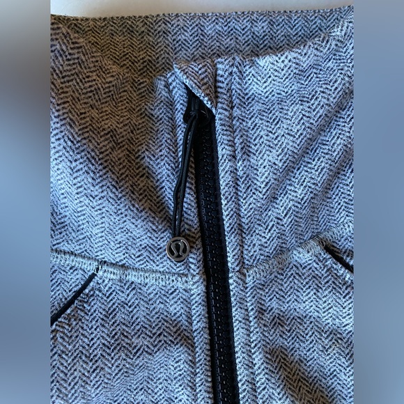 Lululemon Nice Asana Jacket Herringbone size 6 - Picture 9 of 14